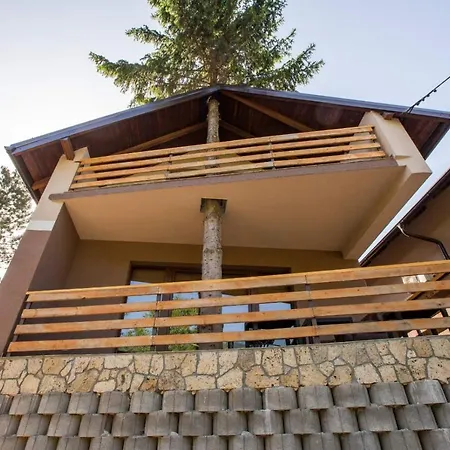 Vikendica Bjelasnica Ii サラエヴォ